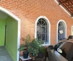 Casa a venda no bairro Jardim Souto de São José dos Campos - SP
