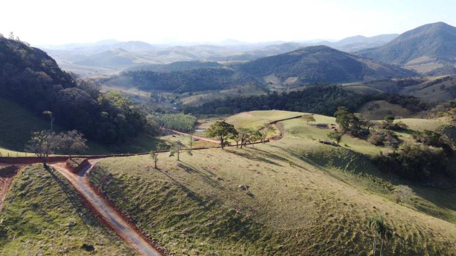 Empreendimento novo de lotes rurais em São Bento do Sapucaí - SP