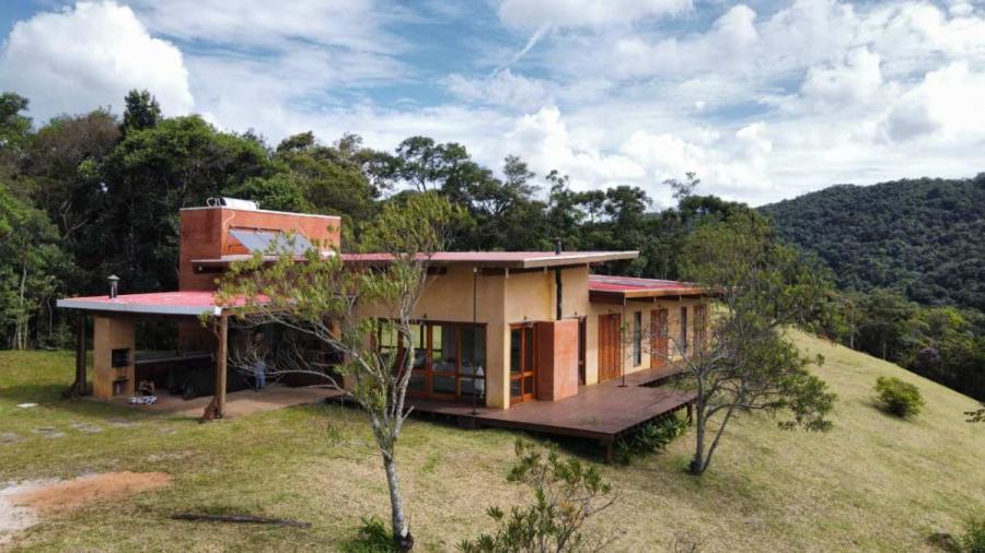 Casa de 3 dormitório mobiliado