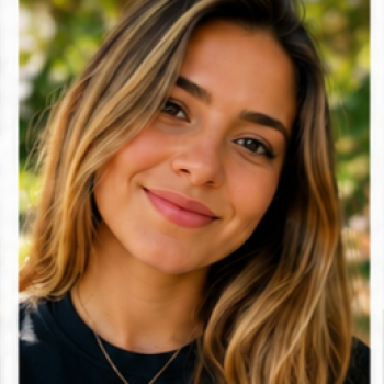 Amanda Valença Prado